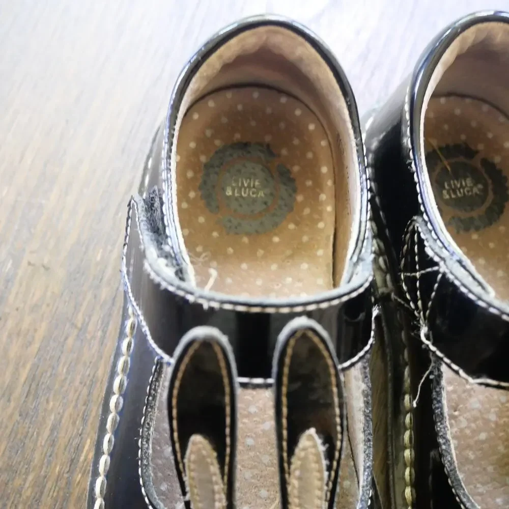 Livie & Luca Molly Bunny Girl's 12 Classic Black Patent Leather Mary Jane Shoes